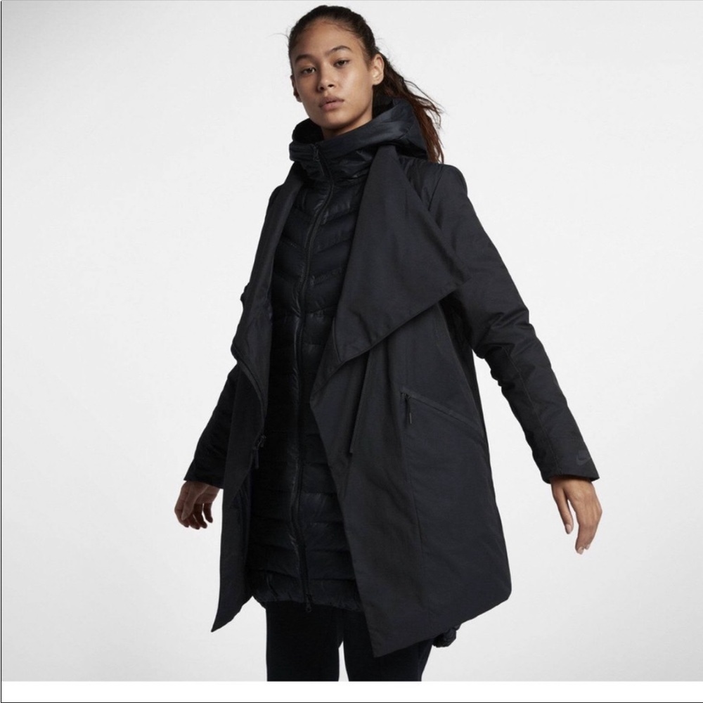 Nike Tech Aeroloft Down Fill 3-in-1 Women's Parka.